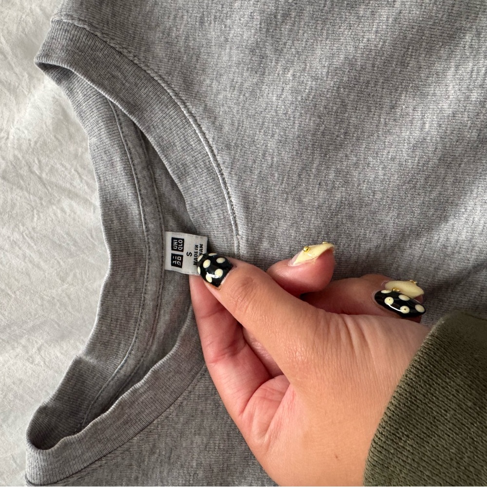 Uniqlo Heather Gray Tee